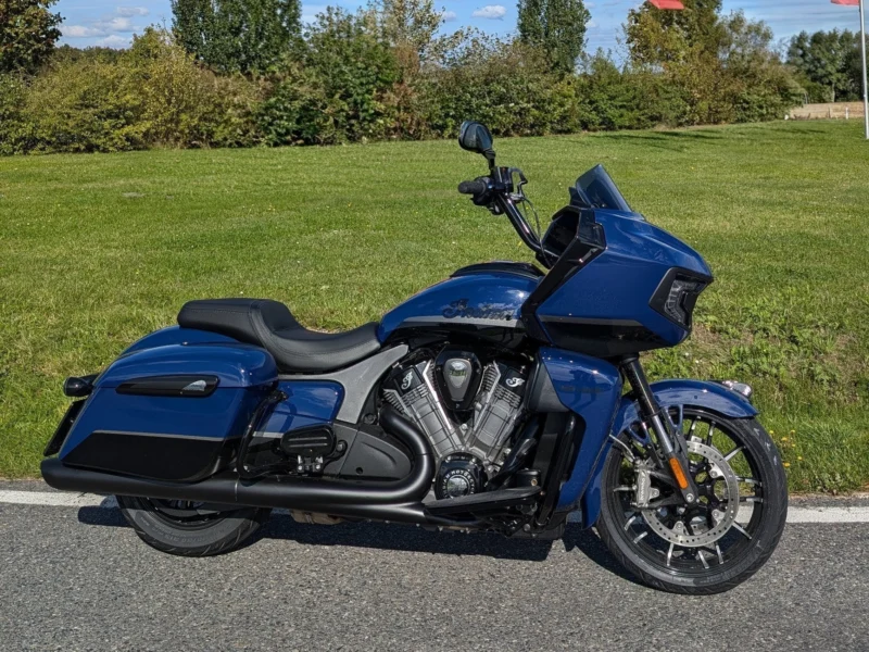 Bild 01 von Indian Pursuit Dark Horse